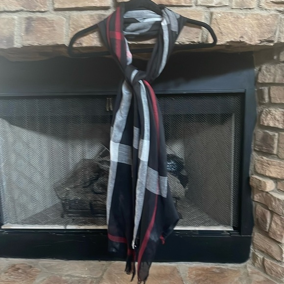 Red, black, and gray scarf with fringe - Picture 1 of 8